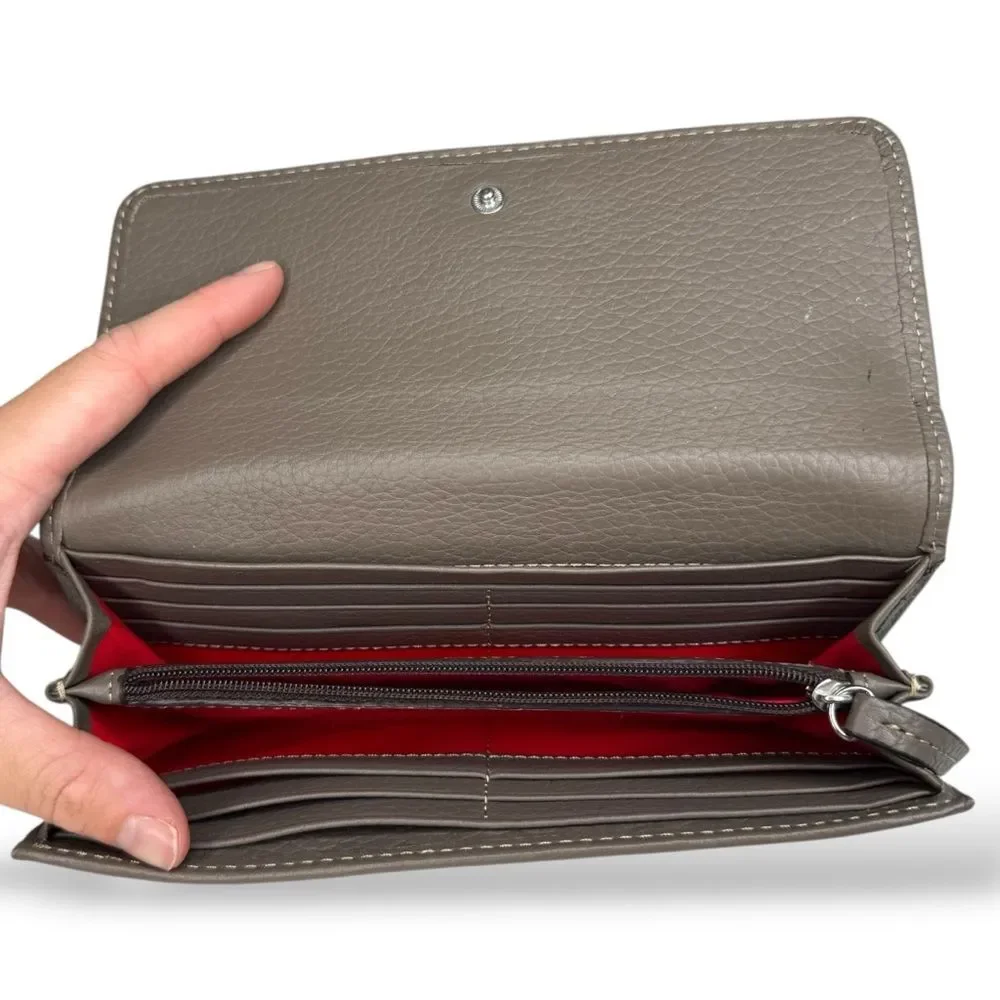▪️DOONEY & BOURKE Pebbled Leather Bifold Snap Wallet